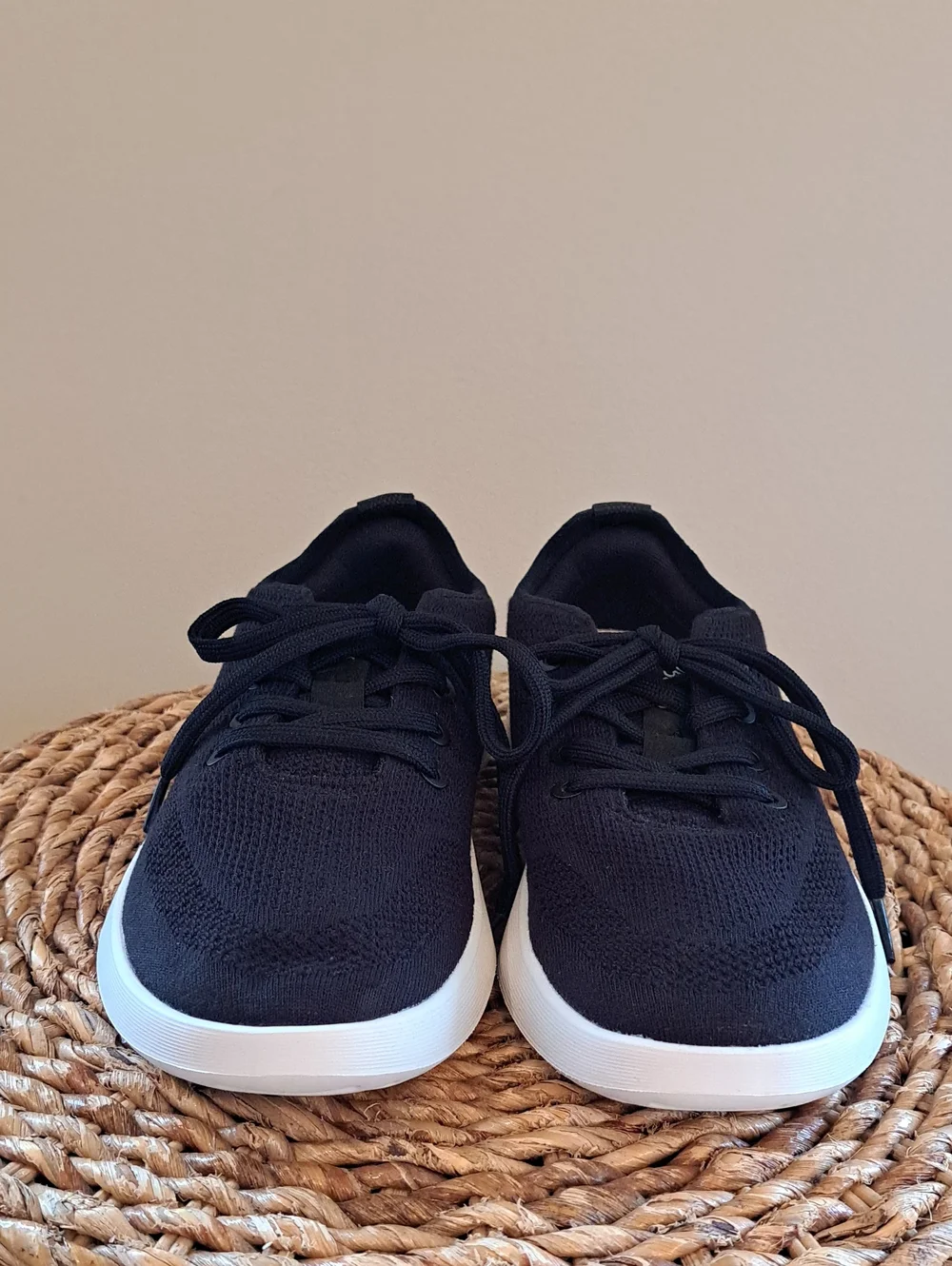 Allbirds Womens Tree Runnee Go Athleisure/Walking Blavk Knit Sneakers 8